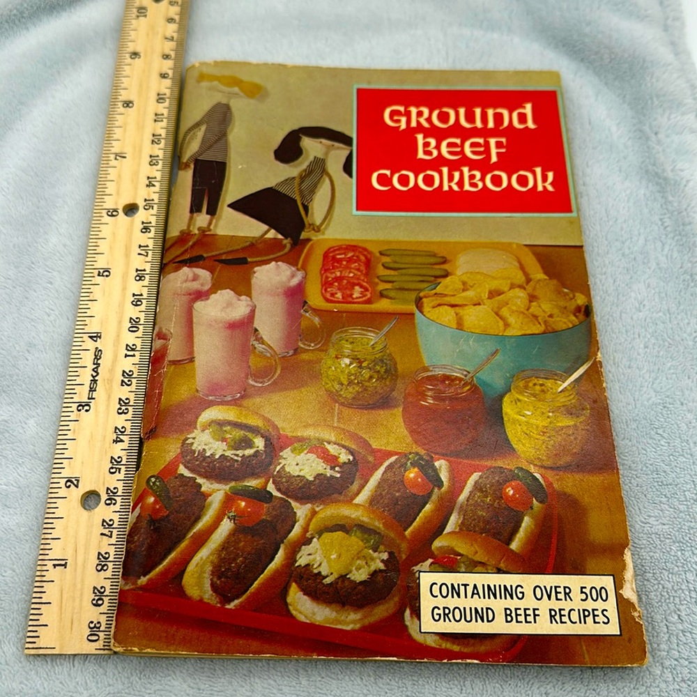 Ground Beef Cookbook-Favorites from The First Ladies (Johnson & Humphrey)